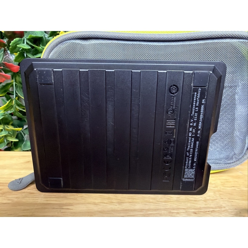 WD 4TB P10 Playstation PS Drive Portable External Hard Drive HDD WDBA3A0040BBK - Picture 4 of 7